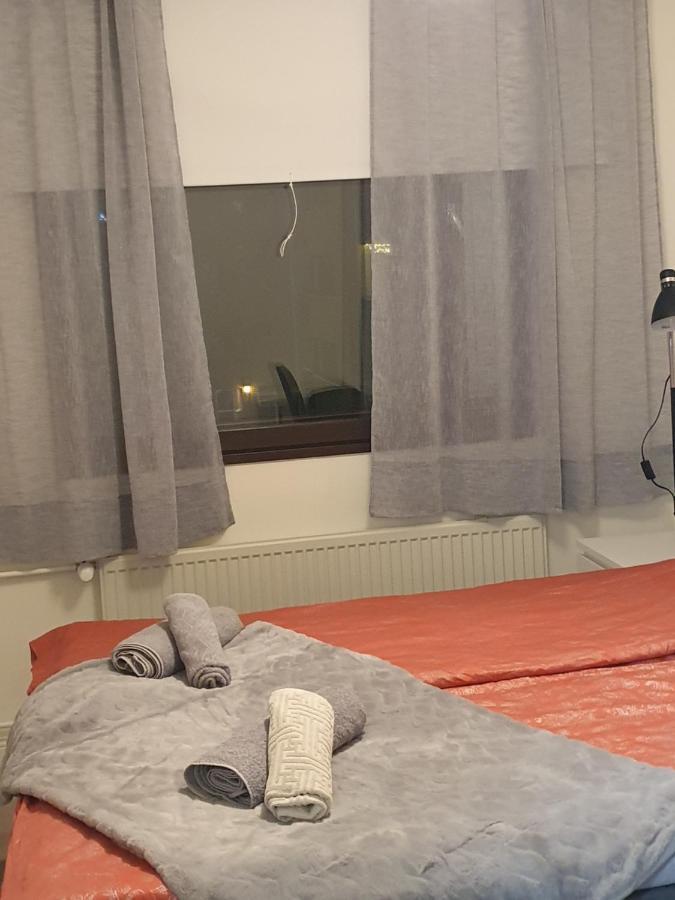 Kaunis Valoisa 3 Krs Pikkukaksio Vantaa Koivukylae Apartamento Exterior foto